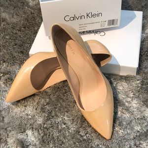 Calvin Klein Gayle Cross Saffiano Heel